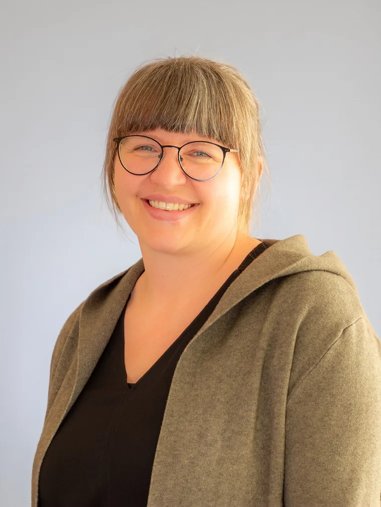Veronika Gschwill, Bachelor of Science bei Schmid & Hackl